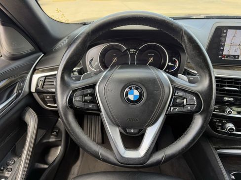 Used 2018 BMW 530i xDrive AWD/4WD image 14