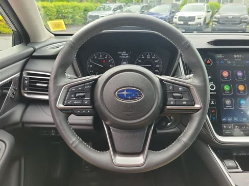 Used 2024 Subaru Outback Touring AWD/4WD image 11