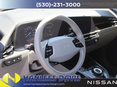 Used 2023 Kia Niro Wind FWD image 12