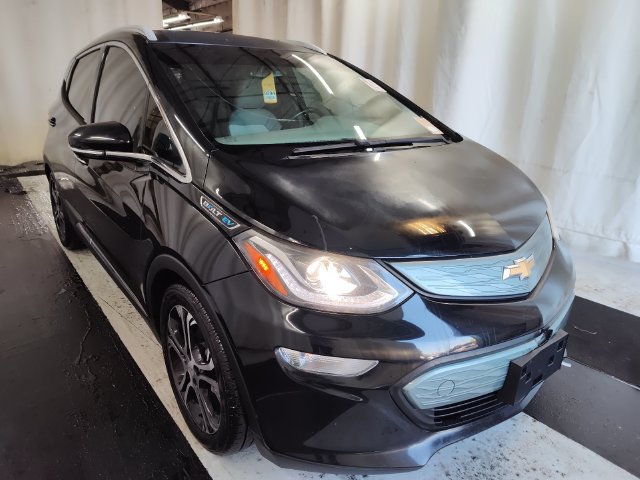 Used 2017 Chevrolet Bolt Premier FWD image 2