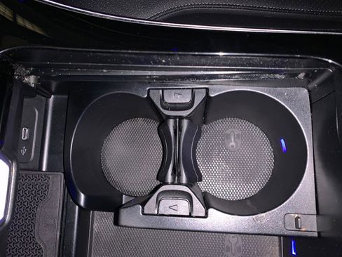 Used 2024 Mercedes-Benz C 300 4MATIC Sedan w/ Pinnacle Trim Package image 43