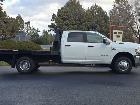 Used 2024 RAM 3500 SLT w/ Quick Order Package 2YG SLT image 3