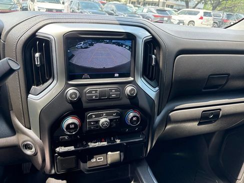 Used 2021 Chevrolet Silverado 1500 LT Trail Boss AWD/4WD image 16