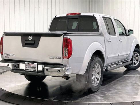 Used 2019 Nissan Frontier SL image 13
