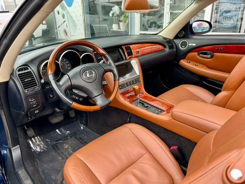 Used 2005 Lexus SC 430 Convertible image 13