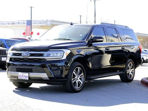 Used 2024 Ford Expedition Max XLT image 7