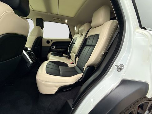 Used 2019 Land Rover Range Rover Sport HST image 21