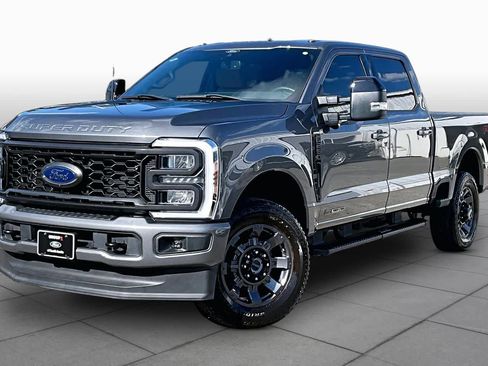 Used 2024 Ford F250 Lariat w/ Sport Appearance Package AWD/4WD image 37