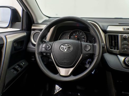 Used 2014 Toyota RAV4 LE image 12