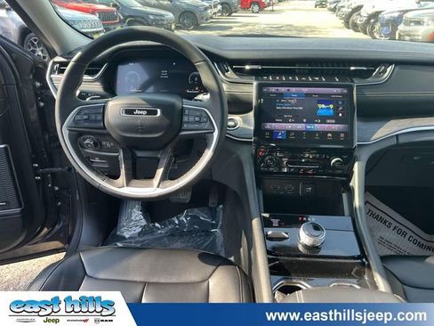 Certified 2023 Jeep Grand Cherokee L Limited AWD/4WD image 16
