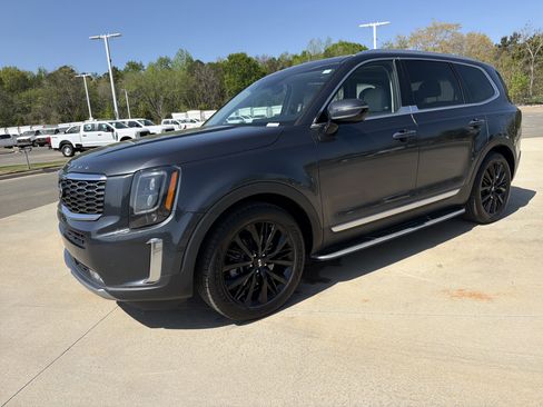 Used 2020 Kia Telluride SX w/ Towing Package image 7