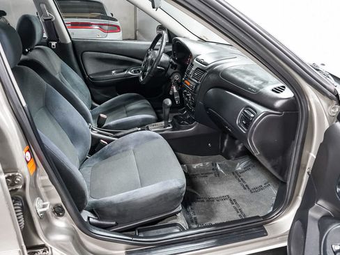 Used 2006 Nissan Sentra 1.8 S w/ (J01) Sunroof Pkg FWD image 17