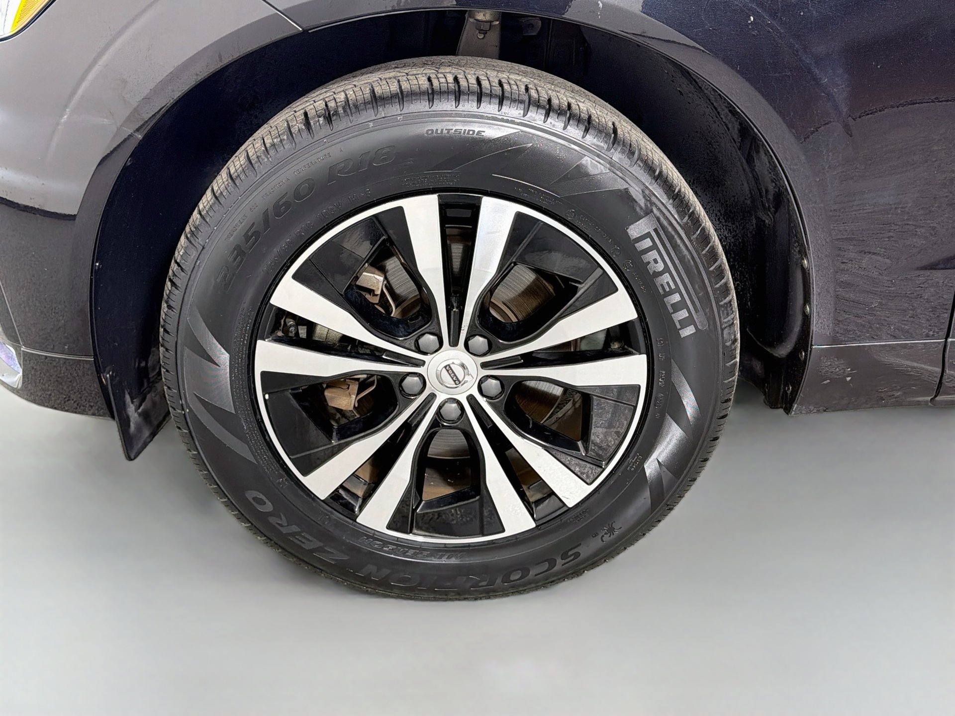 Used 2024 Volvo XC60 B5 Core AWD/4WD image 29