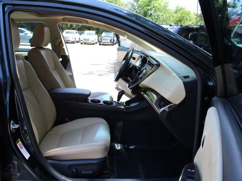 Used 2015 Toyota Avalon XLE Touring FWD image 27