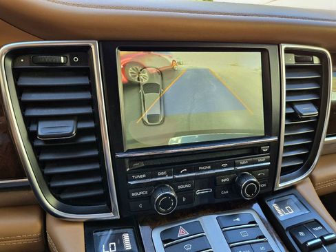 Used 2011 Porsche Panamera Turbo image 28
