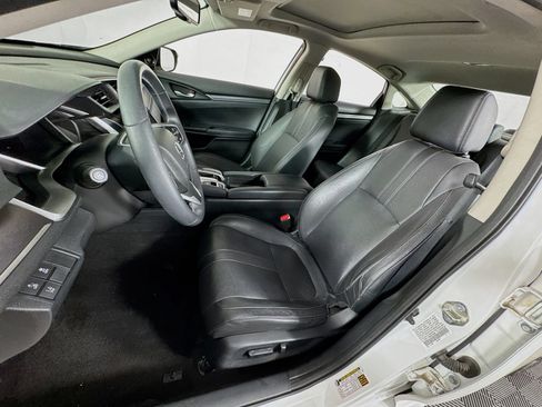 Used 2017 Honda Civic Touring image 12