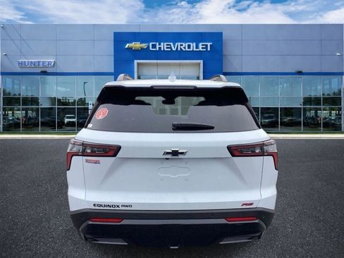 New 2026 Chevrolet Equinox RS w/ Convenience Package III AWD/4WD image 3