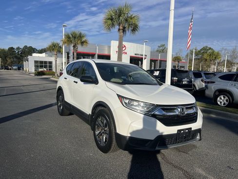 Used 2019 Honda CR-V LX image 2