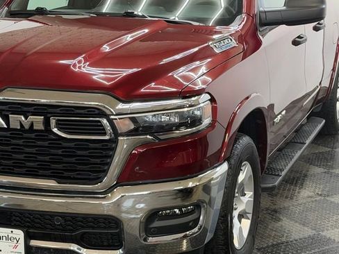 Used 2025 RAM 1500 Big Horn AWD/4WD image 7