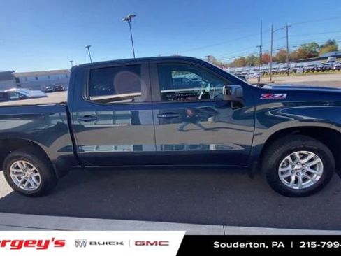 Used 2021 Chevrolet Silverado 1500 RST image 11