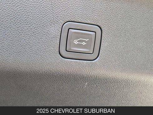 Used 2025 Chevrolet Suburban RST w/ Comfort Package AWD/4WD image 26