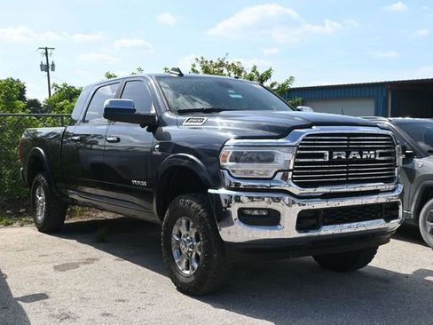 Used 2021 RAM 2500 Laramie AWD/4WD image 2