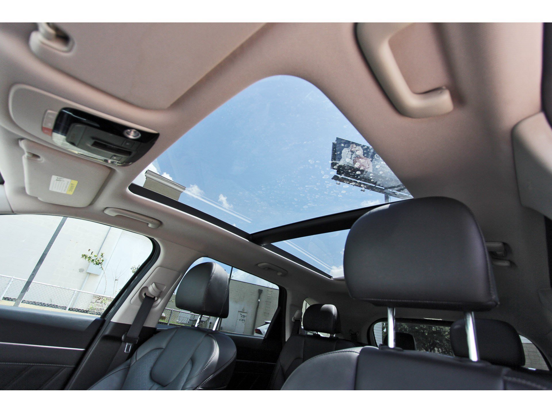 Certified 2023 Kia Sorento SX FWD image 34