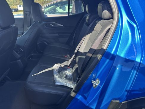 New 2026 Chevrolet Equinox EV LT image 24