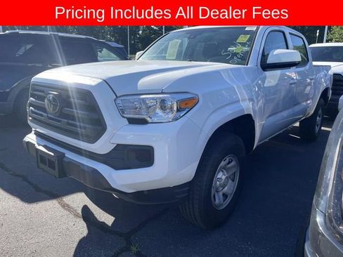 Used 2018 Toyota Tacoma SR AWD/4WD image 1