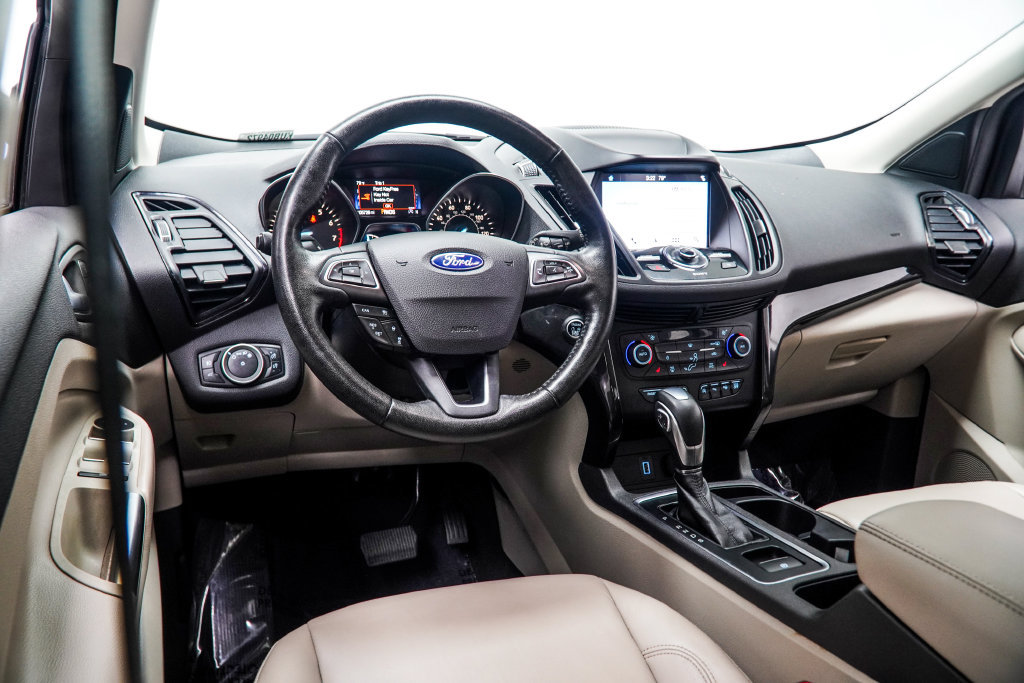 Used 2019 Ford Escape Titanium FWD image 17