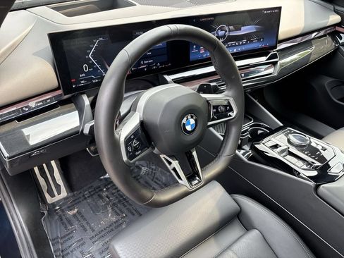 Used 2024 BMW 540i xDrive w/ Premium Package AWD/4WD image 11