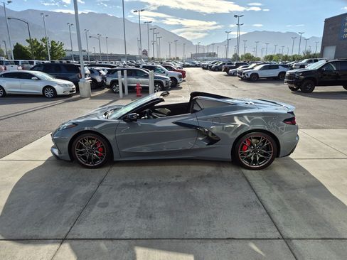 Used 2024 Chevrolet Corvette Stingray Preferred Conv w/ Z51 Performance Package RWD image 7