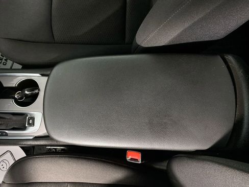 Used 2022 Chevrolet Malibu RS image 20