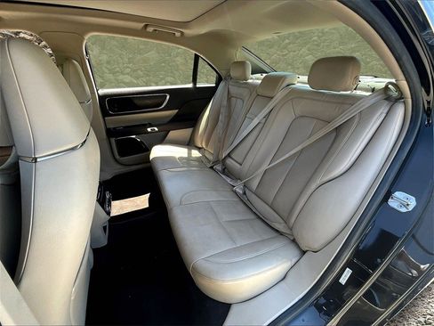 Used 2017 Lincoln Continental Reserve w/ Technology Package image 23