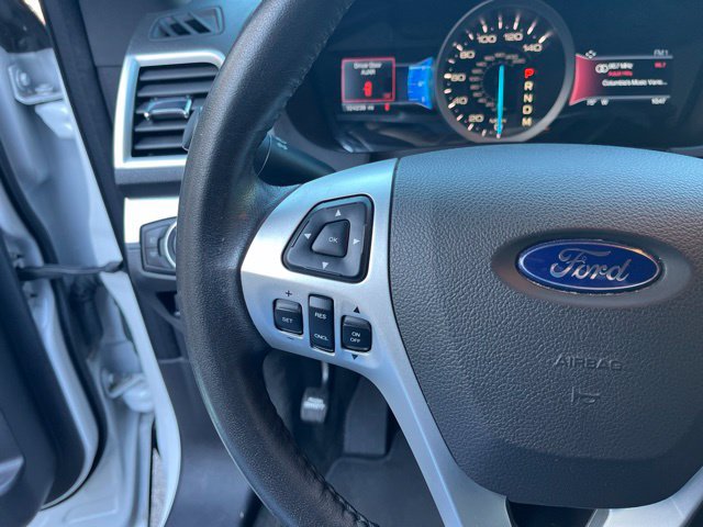 Used 2015 Ford Explorer XLT w/ Equipment Group 202A FWD image 21