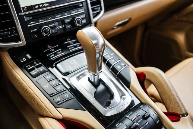 Used 2014 Porsche Cayenne S AWD/4WD image 15