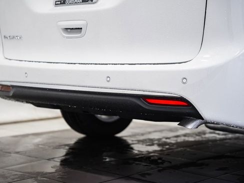 New 2026 Chrysler Pacifica Select image 7