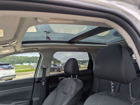 Used 2026 Kia Sorento S w/ S Panoramic Sunroof Package FWD image 9
