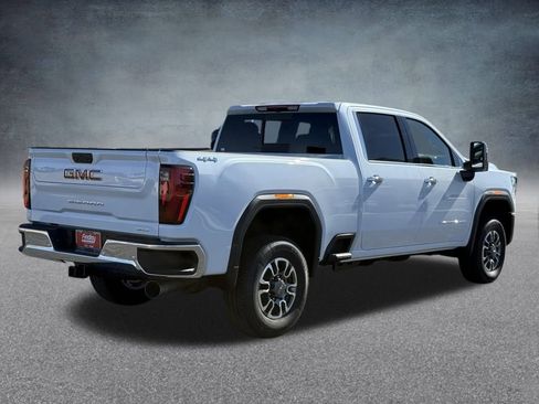 New 2026 GMC Sierra 2500 SLT w/ Max Trailering Package image 3