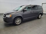 Used 2019 Dodge Grand Caravan SXT image 2