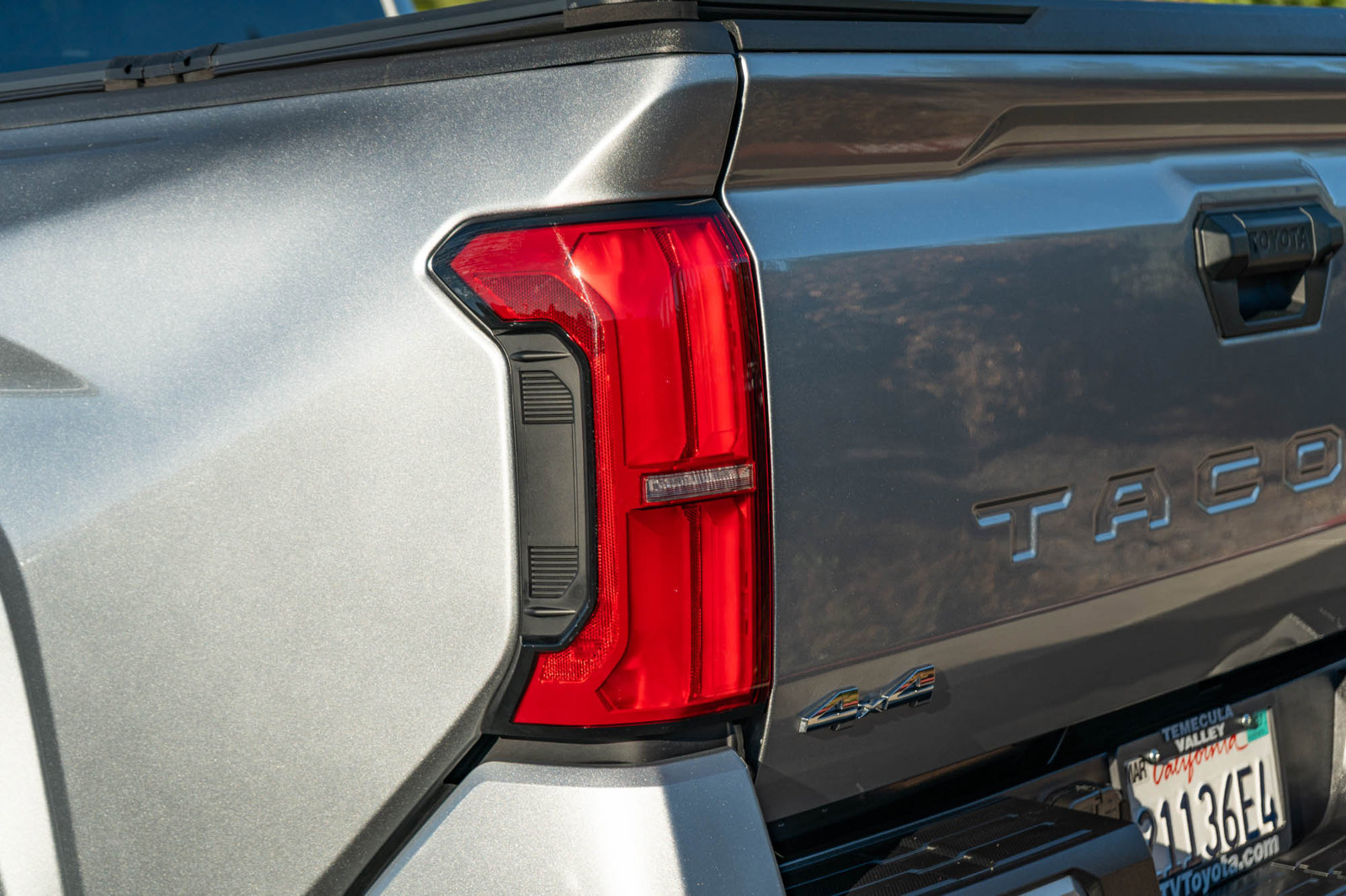 Certified 2025 Toyota Tacoma SR5 AWD/4WD image 7