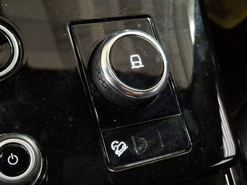 Used 2023 Land Rover Range Rover Sport SE Dynamic image 23