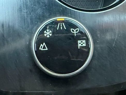 Used 2023 Nissan Rogue S image 22