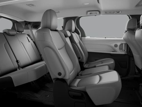 New 2025 Toyota Sienna XLE image 21