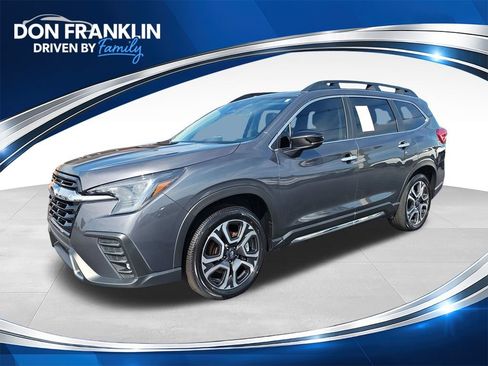 Used 2025 Subaru Ascent Touring AWD/4WD image 1