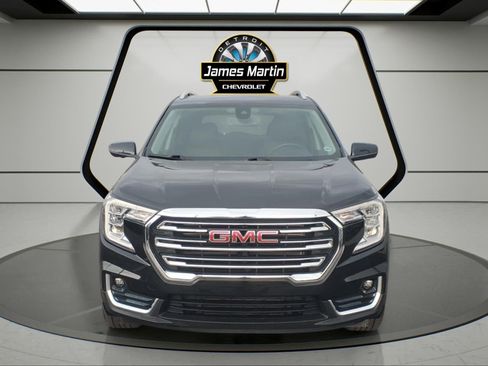 Certified 2023 GMC Terrain SLT w/ LPO, Floor Liner Package FWD image 2