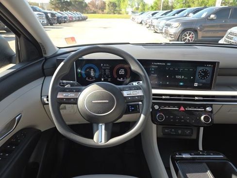 Used 2026 Hyundai Tucson SEL image 24