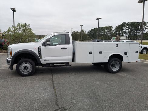 New 2025 Ford F550 4x4 Regular Cab Super Duty image 8