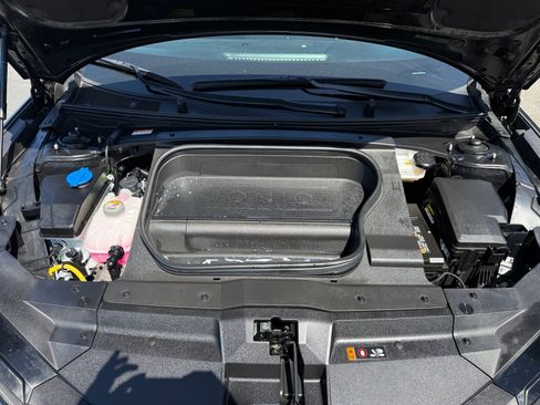 Used 2024 Hyundai Ioniq 6 Limited image 20