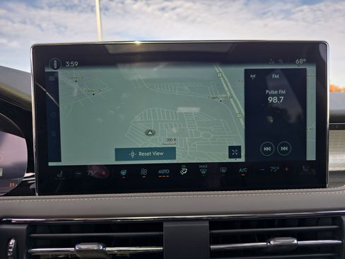 New 2026 Lincoln Corsair Premiere image 22